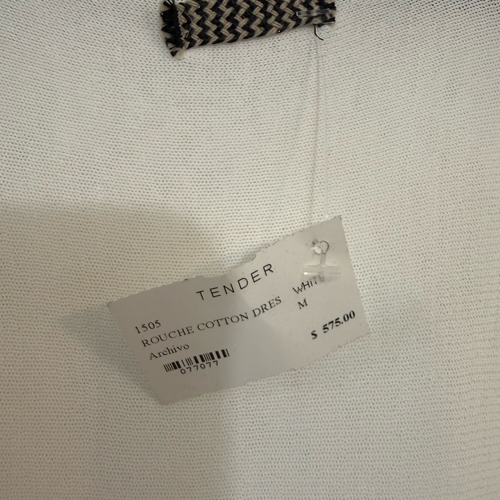 Elegant & Classy Italian White Cotton Sleeveless Maxi Dress - Picture 5 of 11